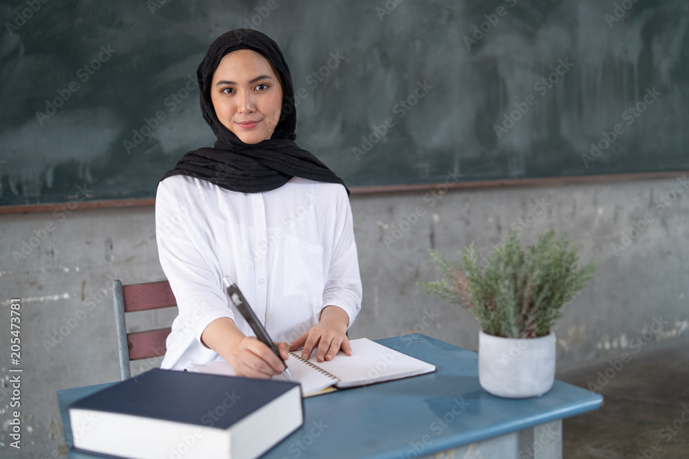 student is learing someting student is learing someting