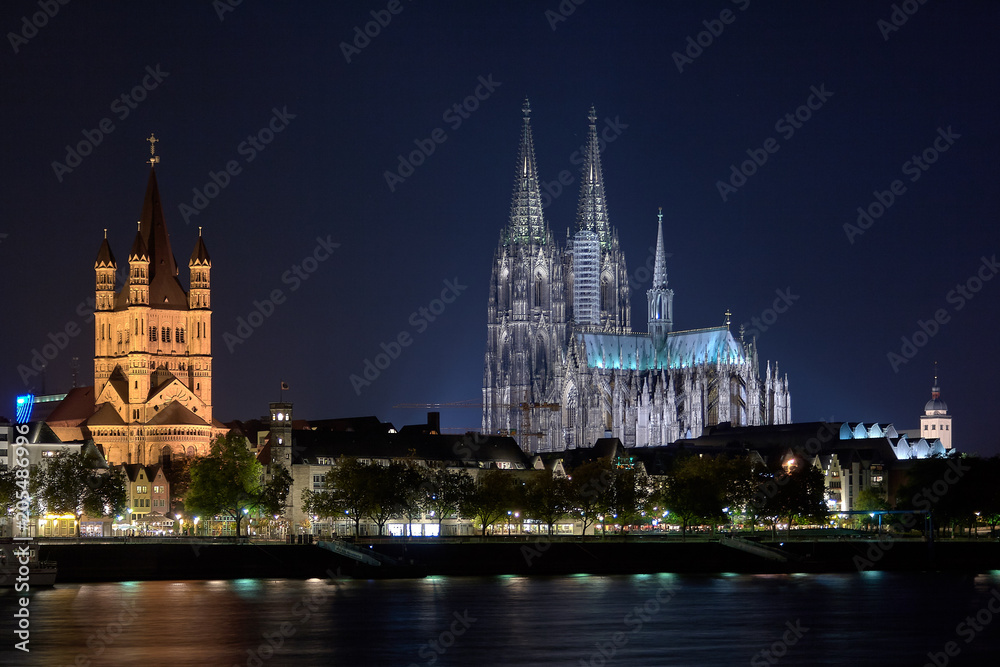 Köln Panorama bei Nacht