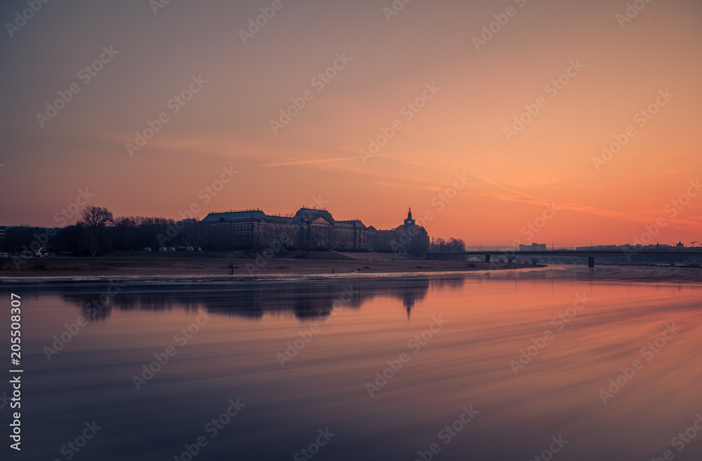Dresden Blick von Brühlscher Terrasse Morgendämmerung Langzeitbelichtung im Winter