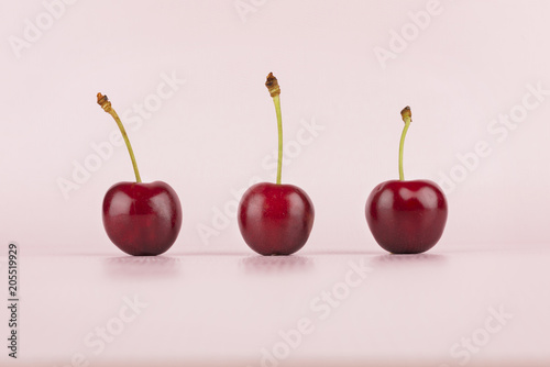 фотографія Cerises trio