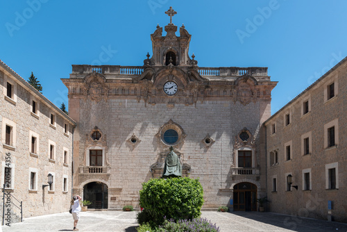 Kloster LLUC in den Bergen von Mallorca photo