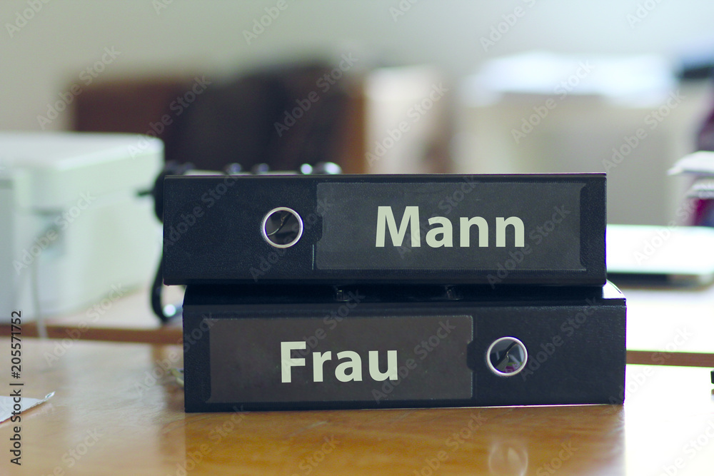 Mann - Frau Mann - Frau