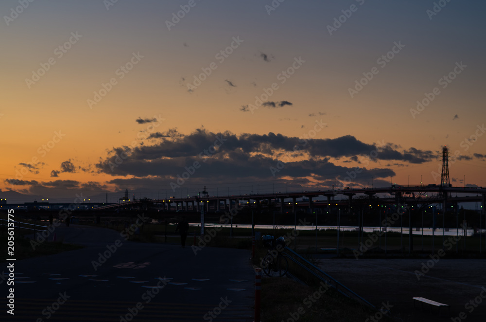 夕焼けと大きな雲 夕焼けと大きな雲