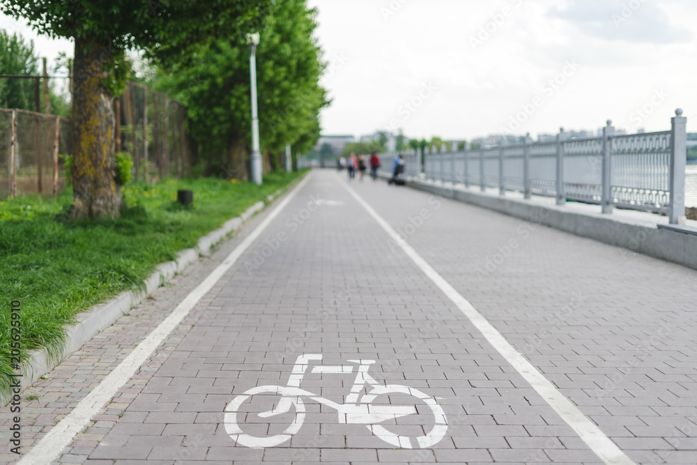 Obraz premium Bicycle path on the pier