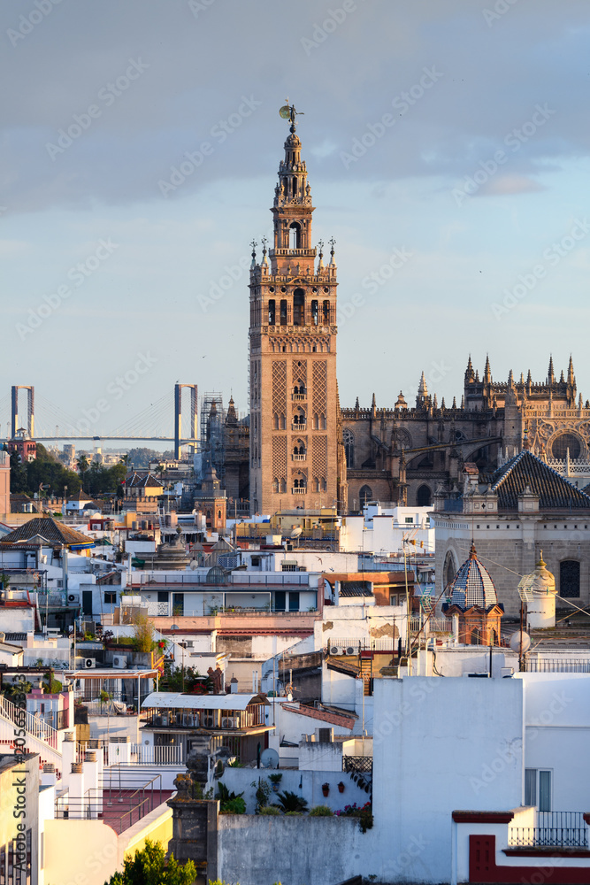 Fototapeta premium panoramic views of seville old town with giralda tower bell at background