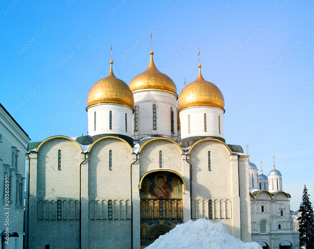 Photo of the Assumption Cathedral in the Moscow Kremlin Photo of the Assumption Cathedral in the Moscow Kremlin