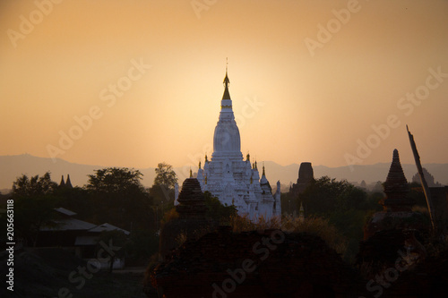 Photography Bagan Temple at Sunset