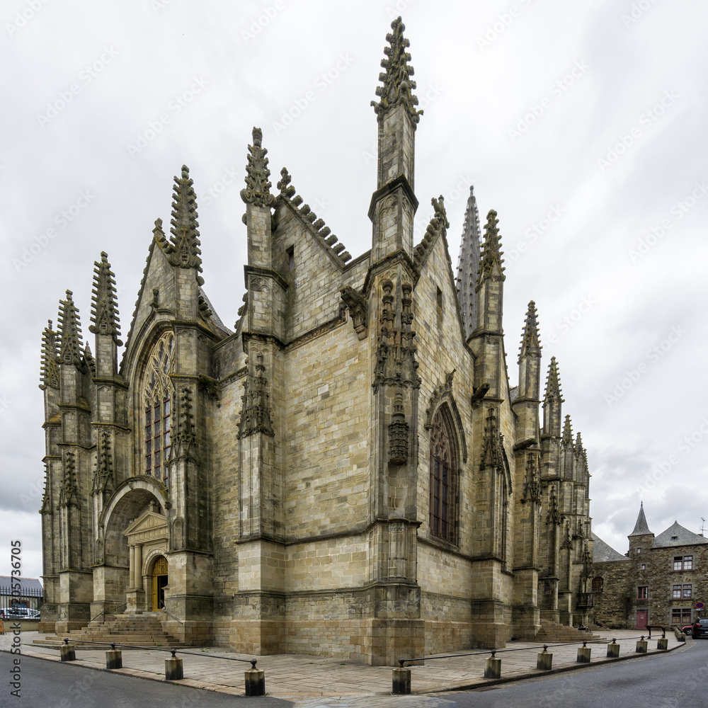 Fototapeta premium Kirche Notre-Dame in Vitré, Bretagne