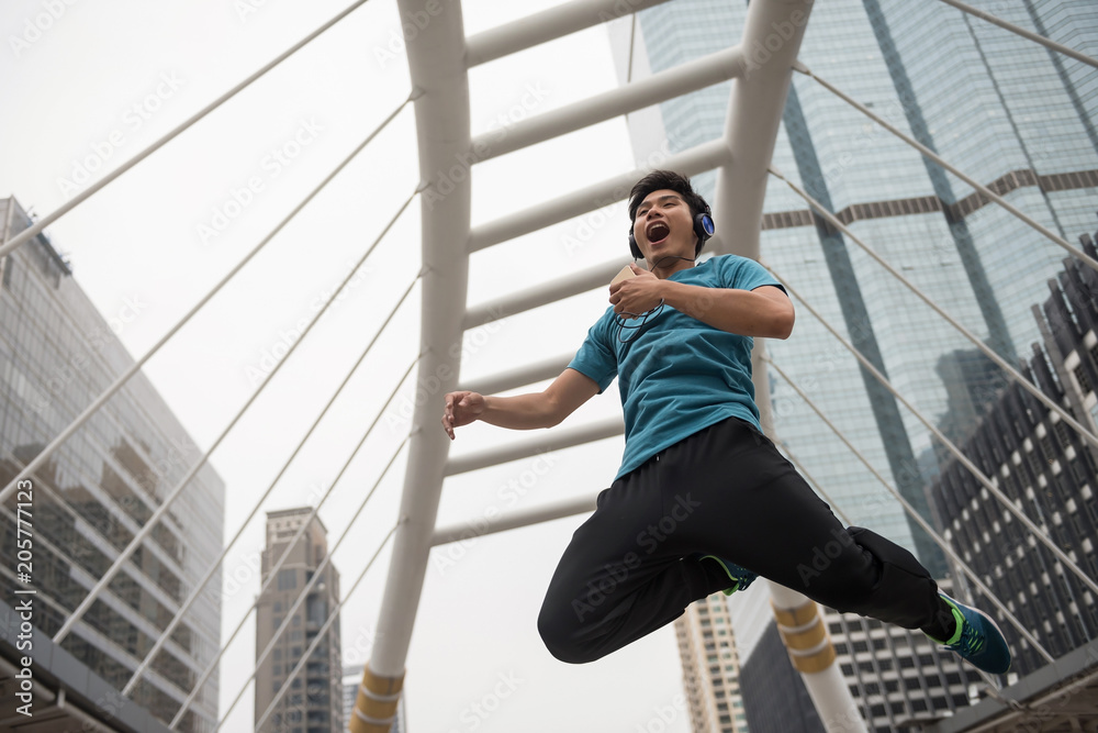athlete man exercise in city athlete man exercise in city