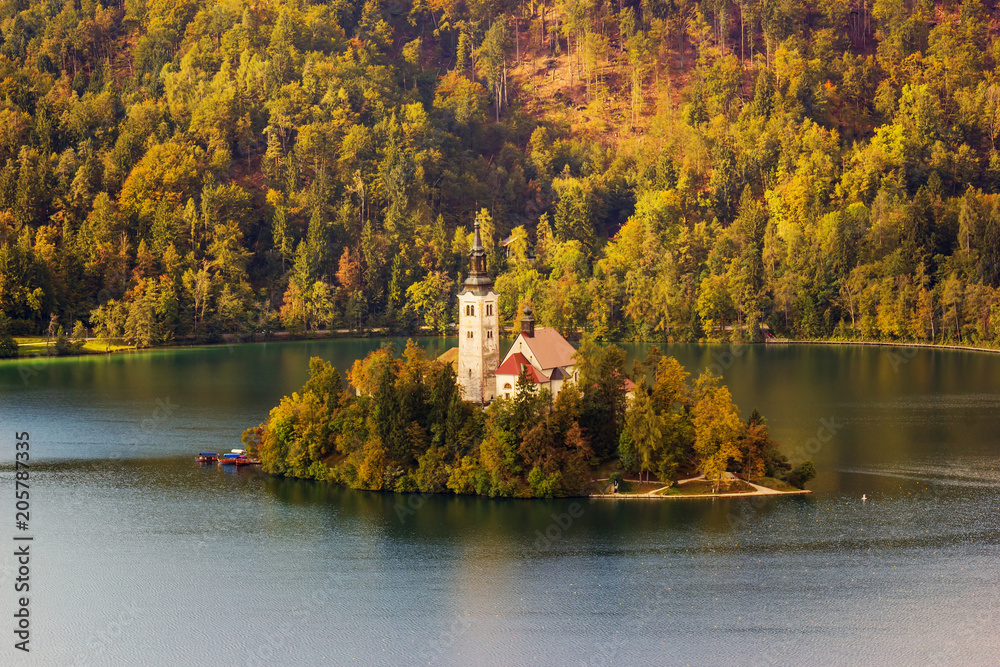 Fototapeta premium Catholic church on an island in the middle of the Bled lake in Slovenia
