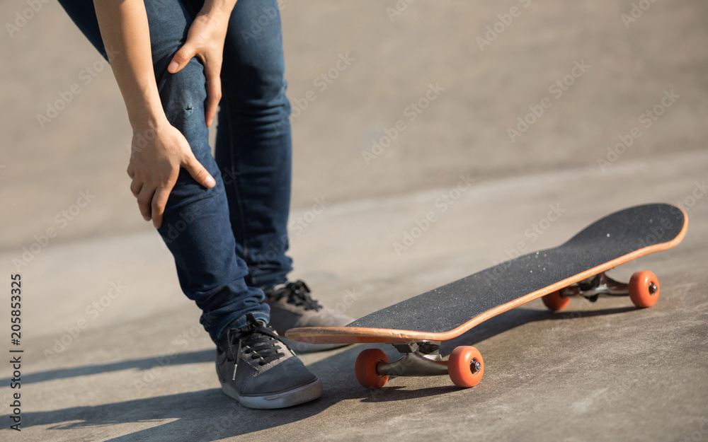 skateboarder got spirts injury skateboarding on skatepark skateboarder got spirts injury skateboarding on skatepark