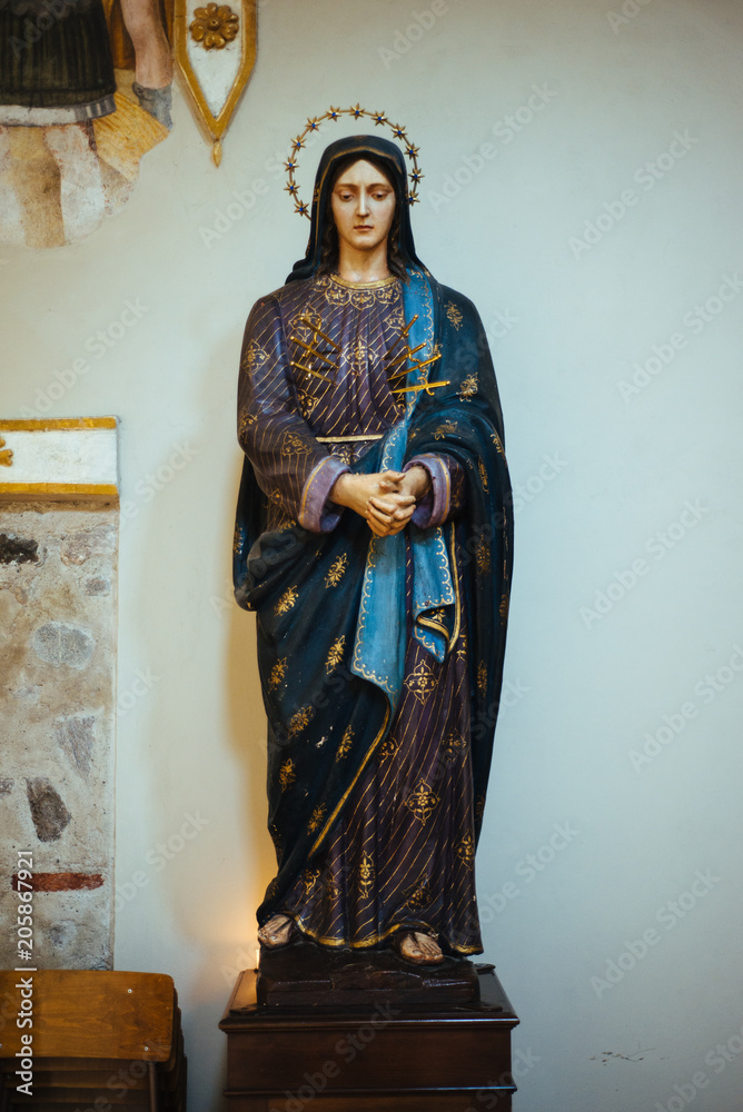 statue-of-the-madonna-with-swords-piercing-the-immaculate-heart-church