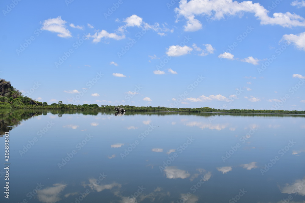 lago espelhado