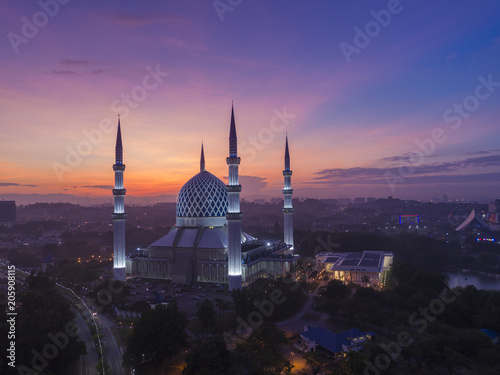 Photography Sultan salahuddin abdul aziz shah mosque (The blue mosque), Kuala Lumpur Malaysi