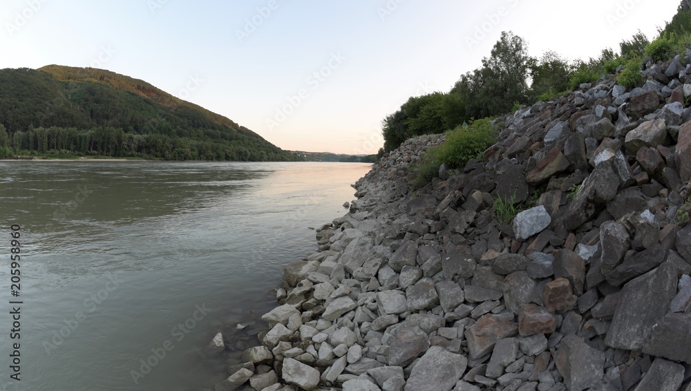 Donau in der Wachau (Aggsbach)