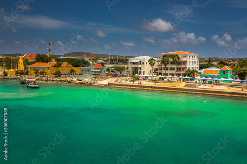 Fototapeta Naklejka Na Ścianę i Meble -  Welcome to Bonaire, Divers Paradise. Arriving at Bonaire, capture from Ship at the Capital of Bonaire, Kralendijk in this beautiful island of the Caribbean Netherlands, with its paradisiac beaches.