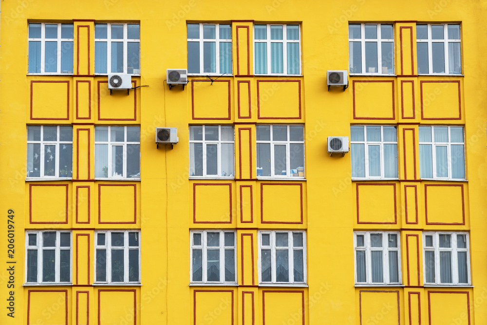 Obraz premium Windows on the facade of building