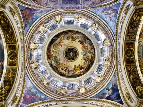 The Dome of Saint Isaac  s Cathedral  Interior of the great dome  honoring the Holy Spirit 