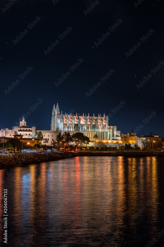 Kathedrale der heiligen Maria, Palma de Mallorca, nachts