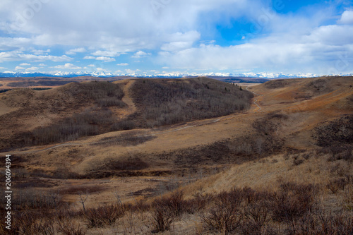 Trail though the beautiful Glenbow Ranch Provincial Park in Alberta, Canada