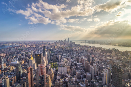 Aerial view of downtown of Manhatan from Empire State Building  © Iuri Guntchnigg