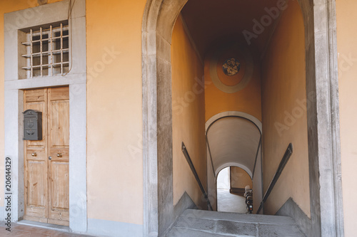 arch and staircase in old building, Pisa, Italy © LIGHTFIELD STUDIOS