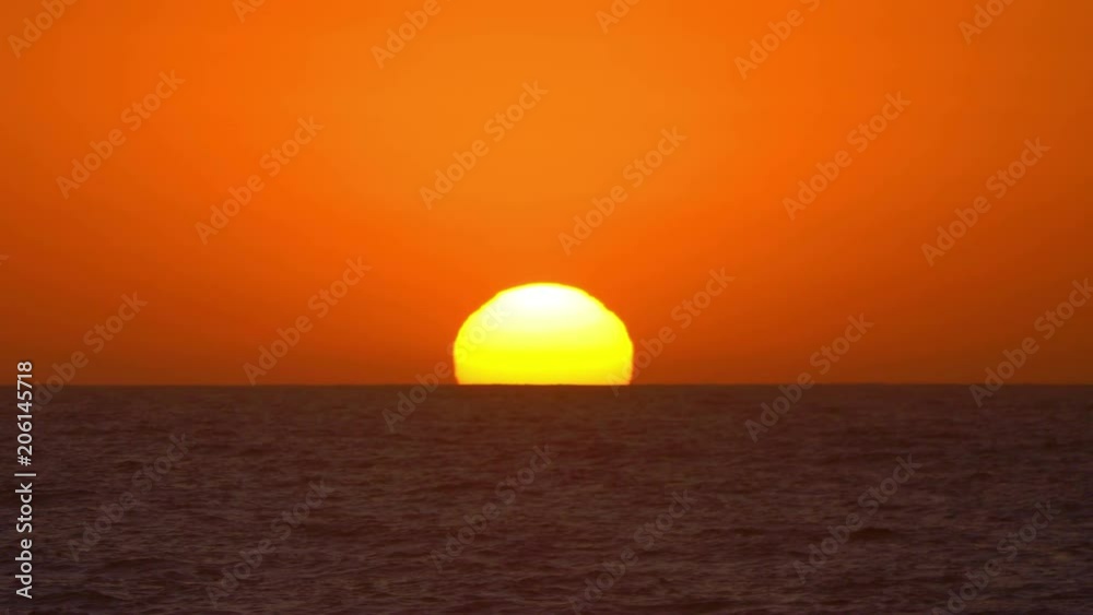 Sunset over the ocean in 4K Slow motion 120fps Sunset over the ocean in 4K Slow motion 120fps