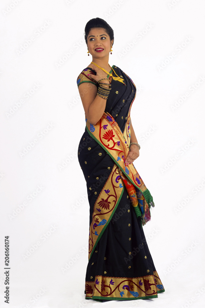 11 Traditional Indian Saree Draping Styles
