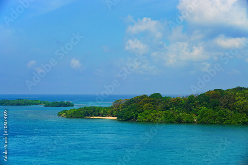 islands in the caribbean ocean 