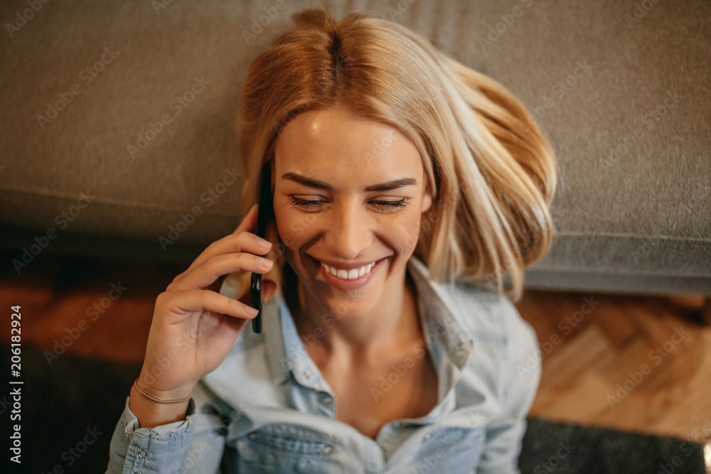 Fototapeta premium Catching up with friends