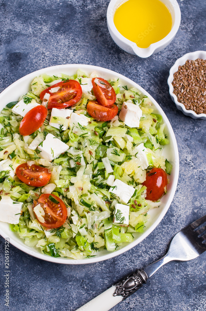 Salad with raw vegetables