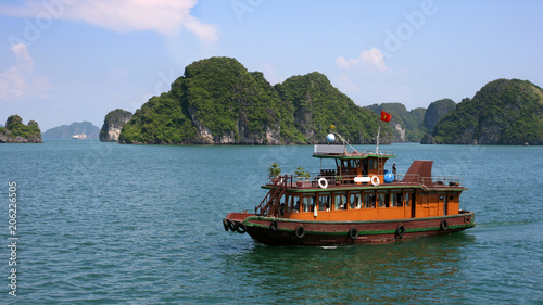 Junk boat in Halong Bay, Vietnam © VanderWolf Images