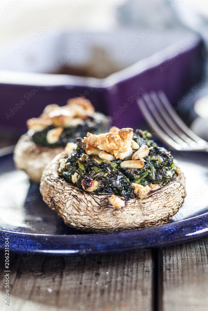 Filled champignons with spinach and feta, vegetarian, low carb