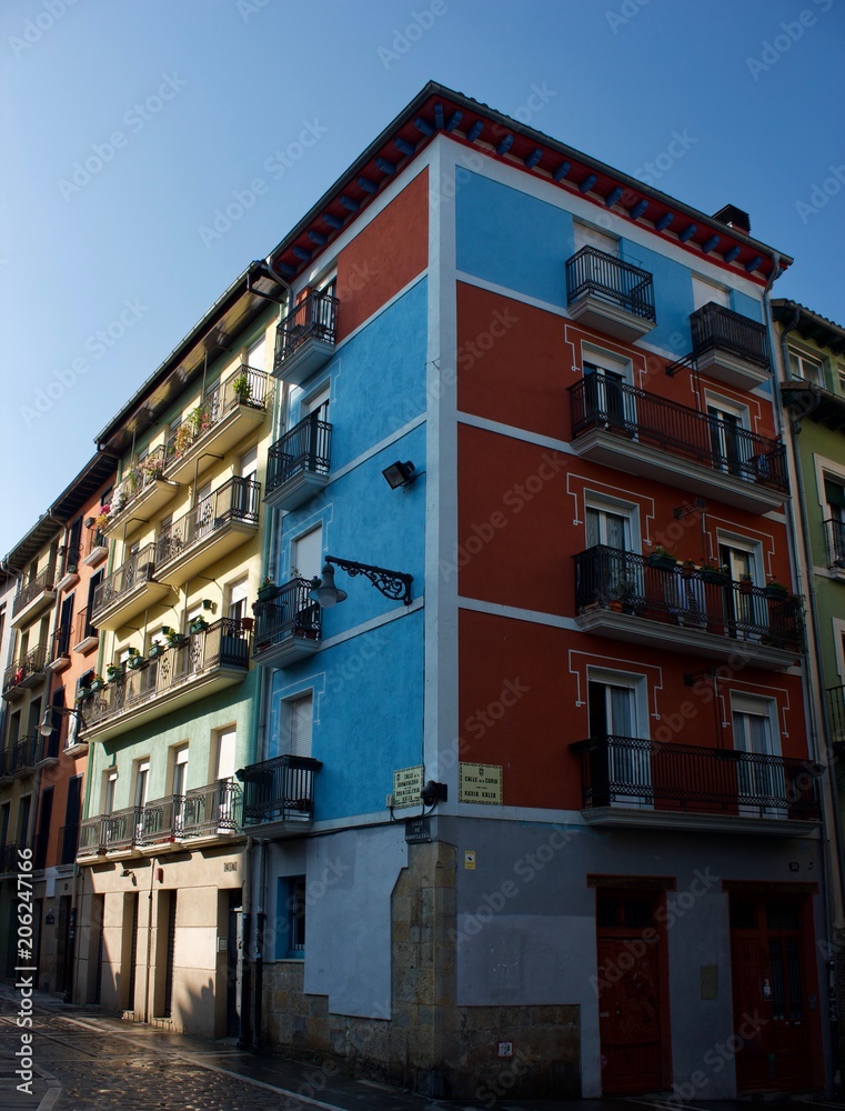 Rue colorée Pampelune