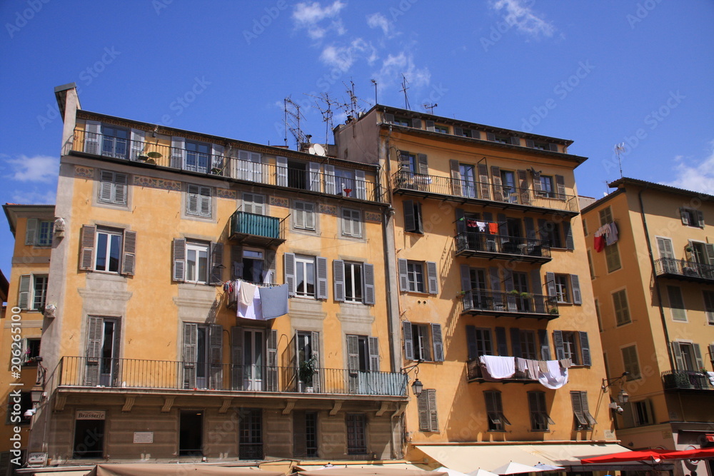 les immeubles du vieux Nice