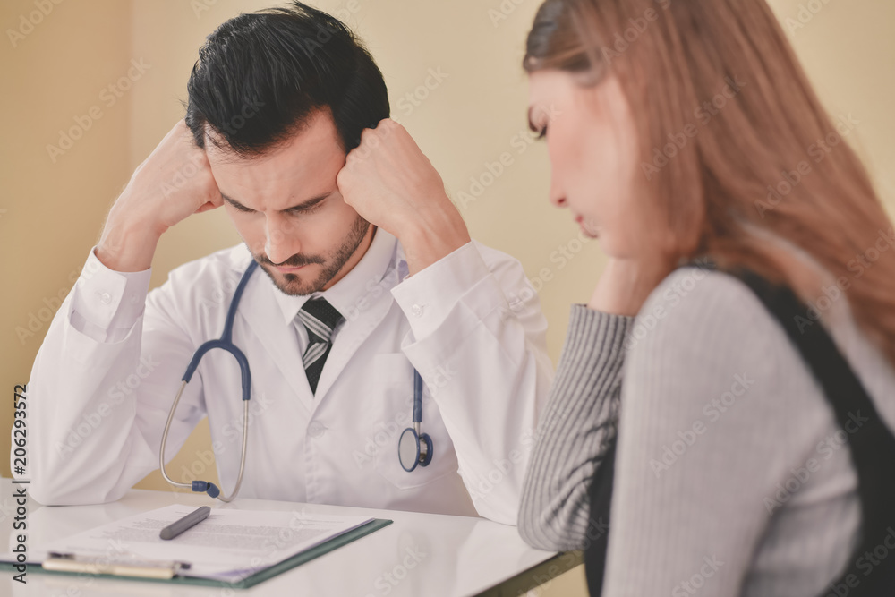 Terrible medical concept. Patients stressful in the doctor's diagnosis. Patients are concerned about medical treatment. The doctor's treatment makes the patient afraid. Terrible medical concept. Patients stressful in the doctor's diagnosis. Patients are concerned about medical treatment. The doctor's treatment makes the patient afraid.