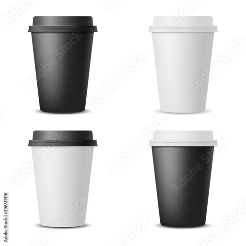 Blank realistic coffee cups mockup