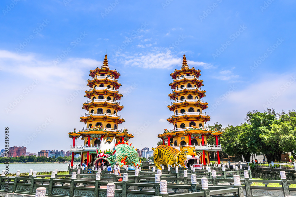 高雄蓮池潭龍虎塔stock Photo Adobe Stock