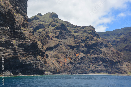 Acantilados en Tenerife  Espa  a