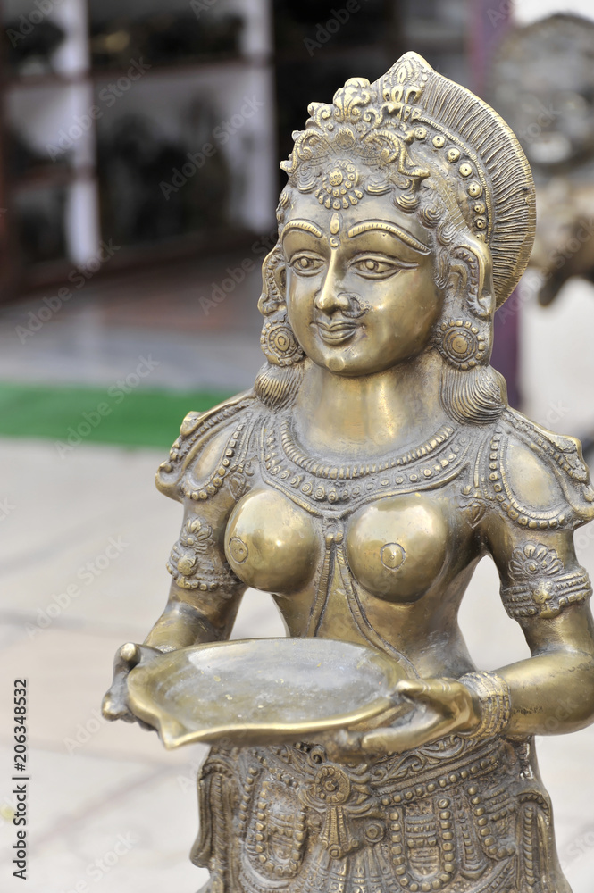 Indische Bronzefigur zum Verkauf, Khajuraho, Uttar Pradesh, Nordindien, Asien