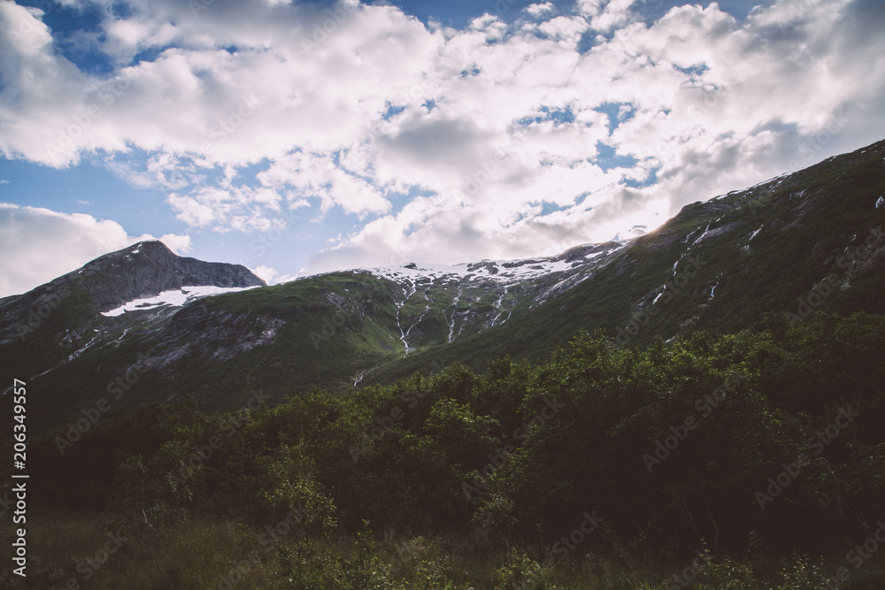 Fototapeta premium mountains in south norway