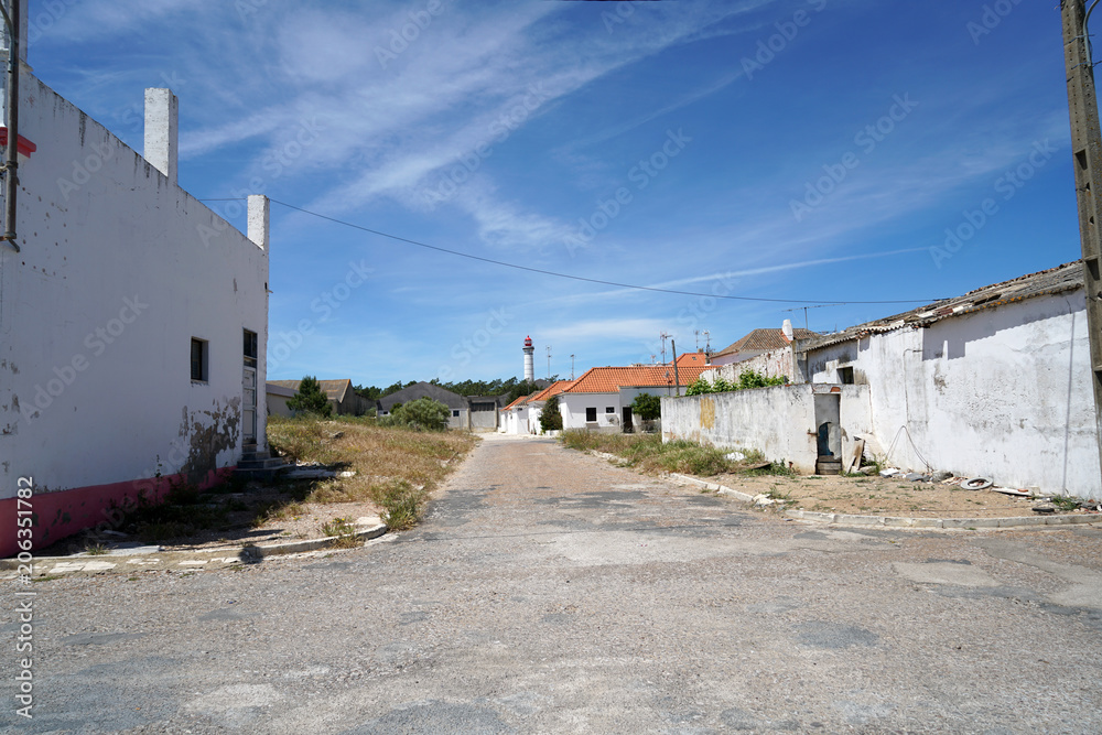 Obraz premium Lighthouse with lighthouse house on the Iberian Peninsula in spring