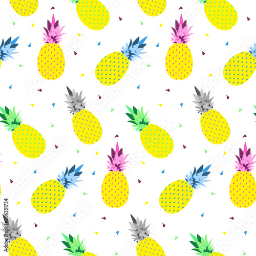 ABSTRACT PINEAPPLE HAND DRAW TEXTURE. SUMMER HOLIDAY FEELING. SEAMLESS VECTOR PATTER.