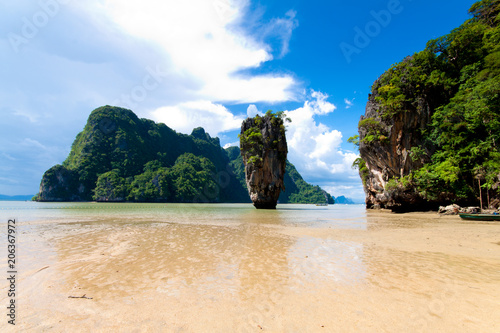Thailand James Bond rock on Phang Nga bay