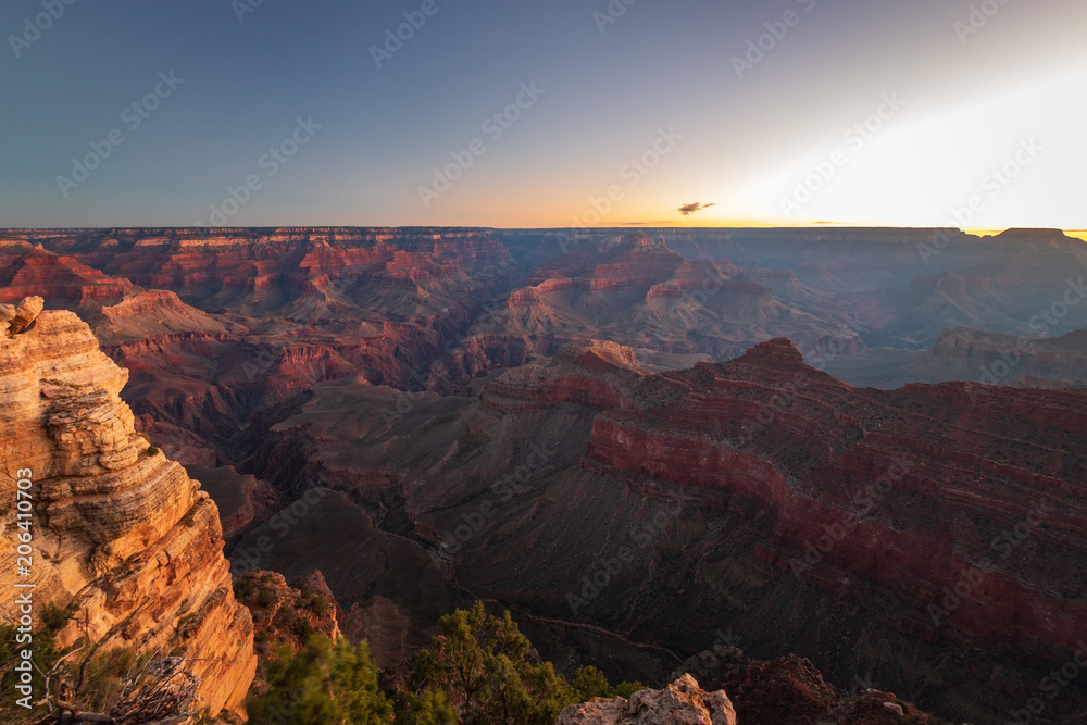 Fototapeta premium Grand Canyon Mather Point some moments before sunrise