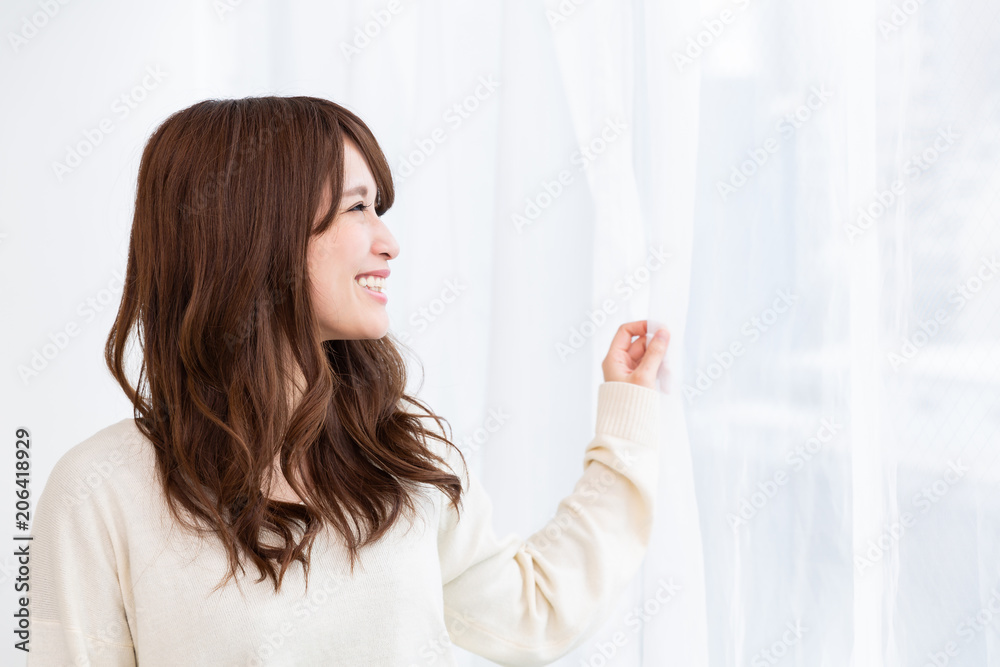 リラックスする女性 リラックスする女性