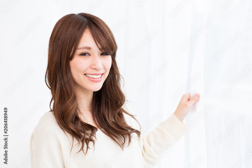 リラックスする女性 リラックスする女性