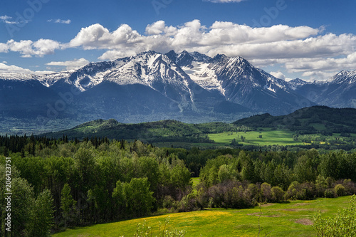 Schilderij op canvas Beautiful Bulkley Valley - Hudson Bay mountain - Yellowhead