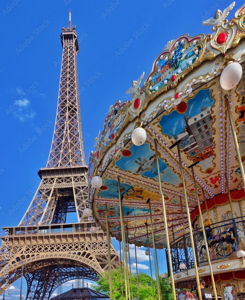 Fototapeta premium La Tour Eiffel à Paris en France
