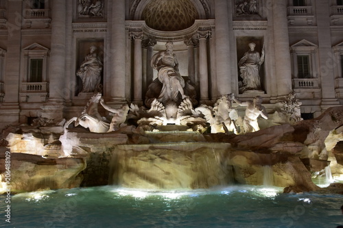  Rome. Trevi Fountain  panorama and details.